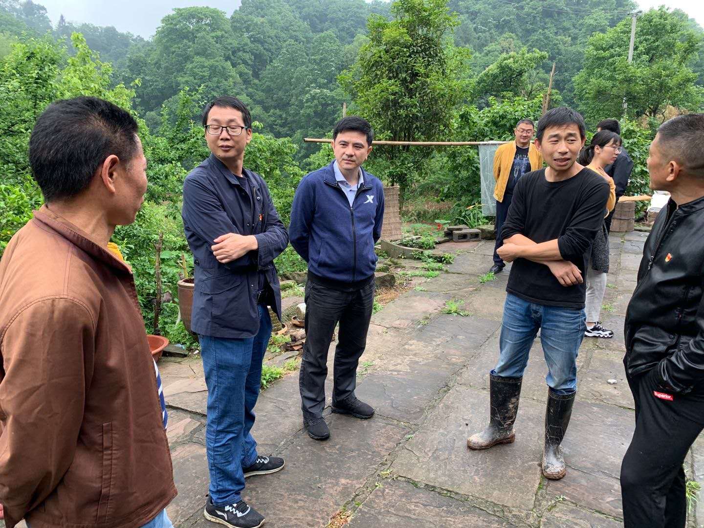 省体育局领导熊倪现场调研.jpg