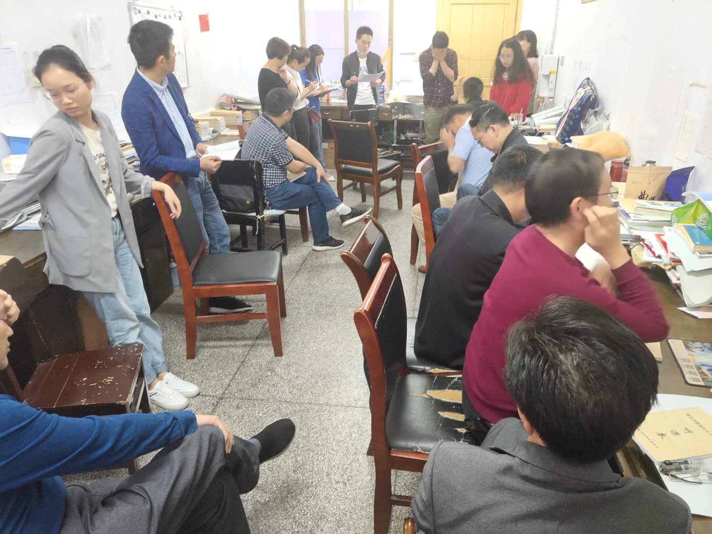 老师们在评刘兵老师的课.jpg